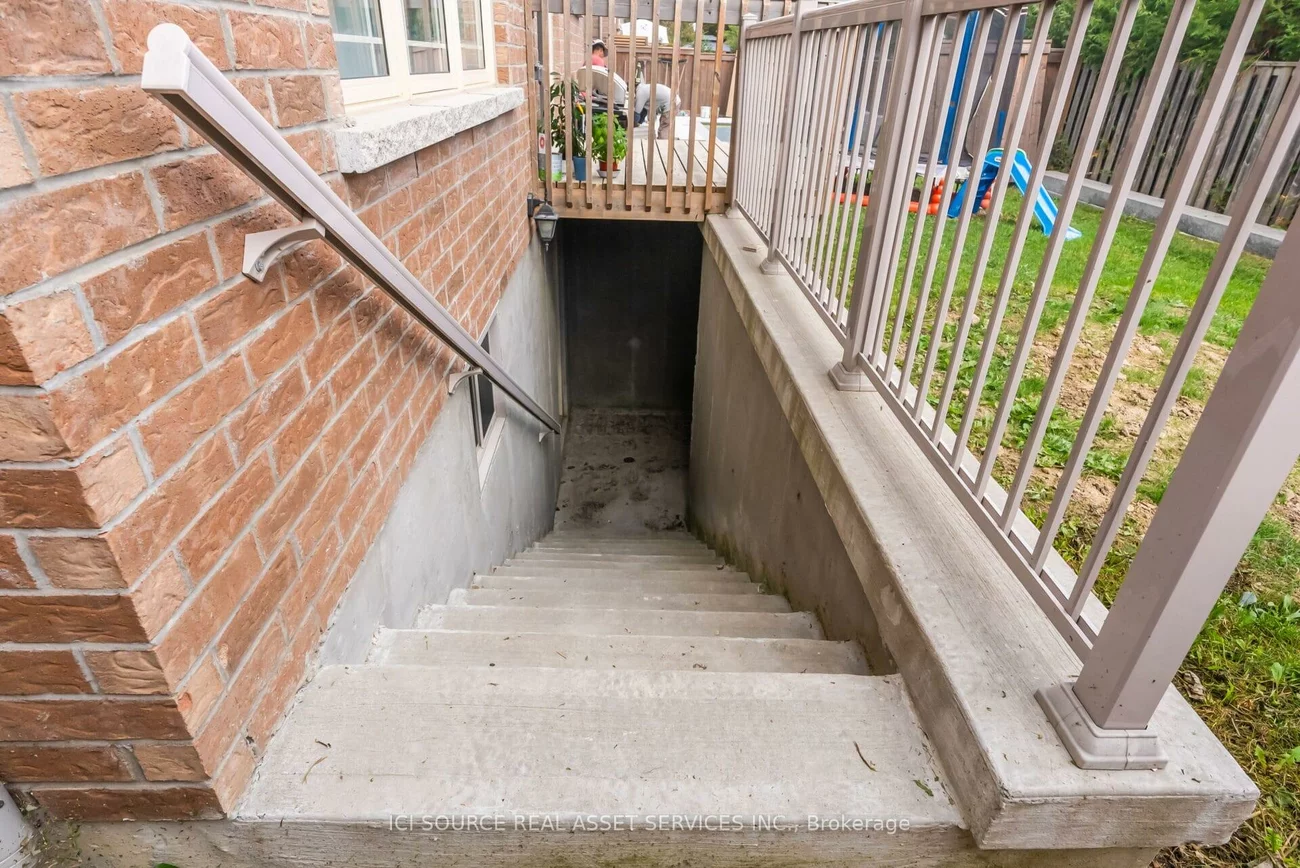 79, Menotti, Oak Ridges, Richmond Hill