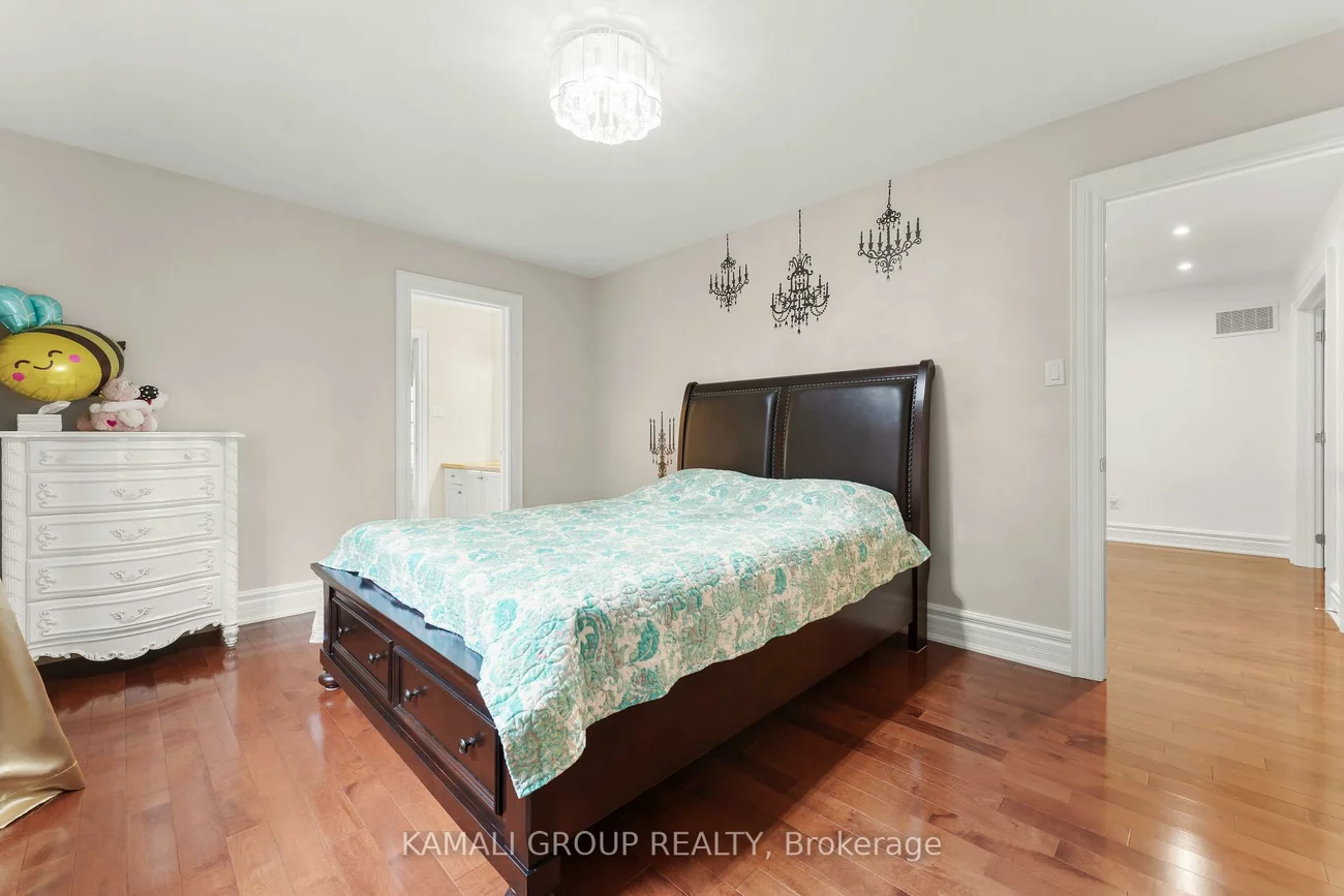 12, San Antonio, Oak Ridges, Richmond Hill