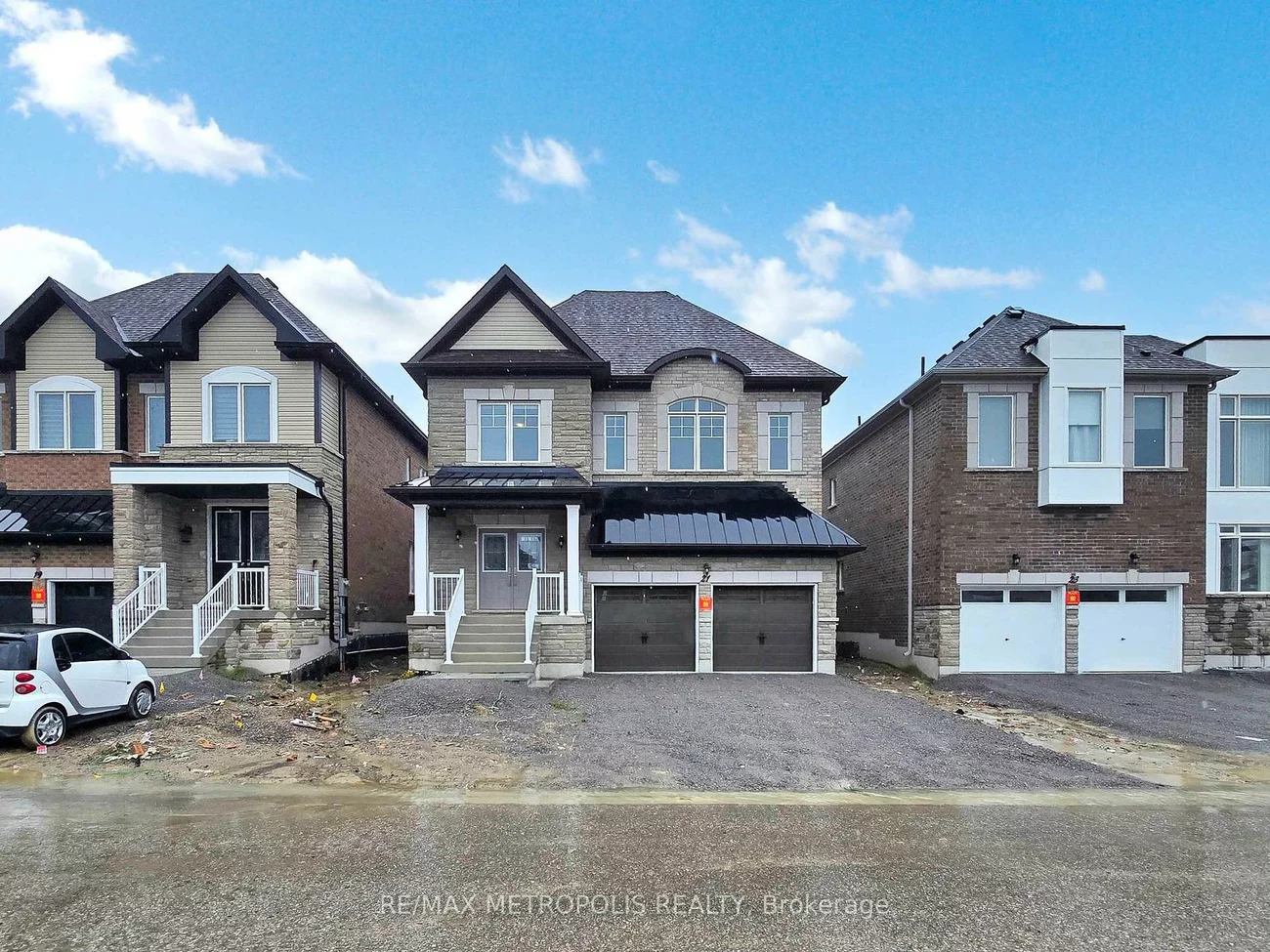 21, La Reine, Oak Ridges, Richmond Hill