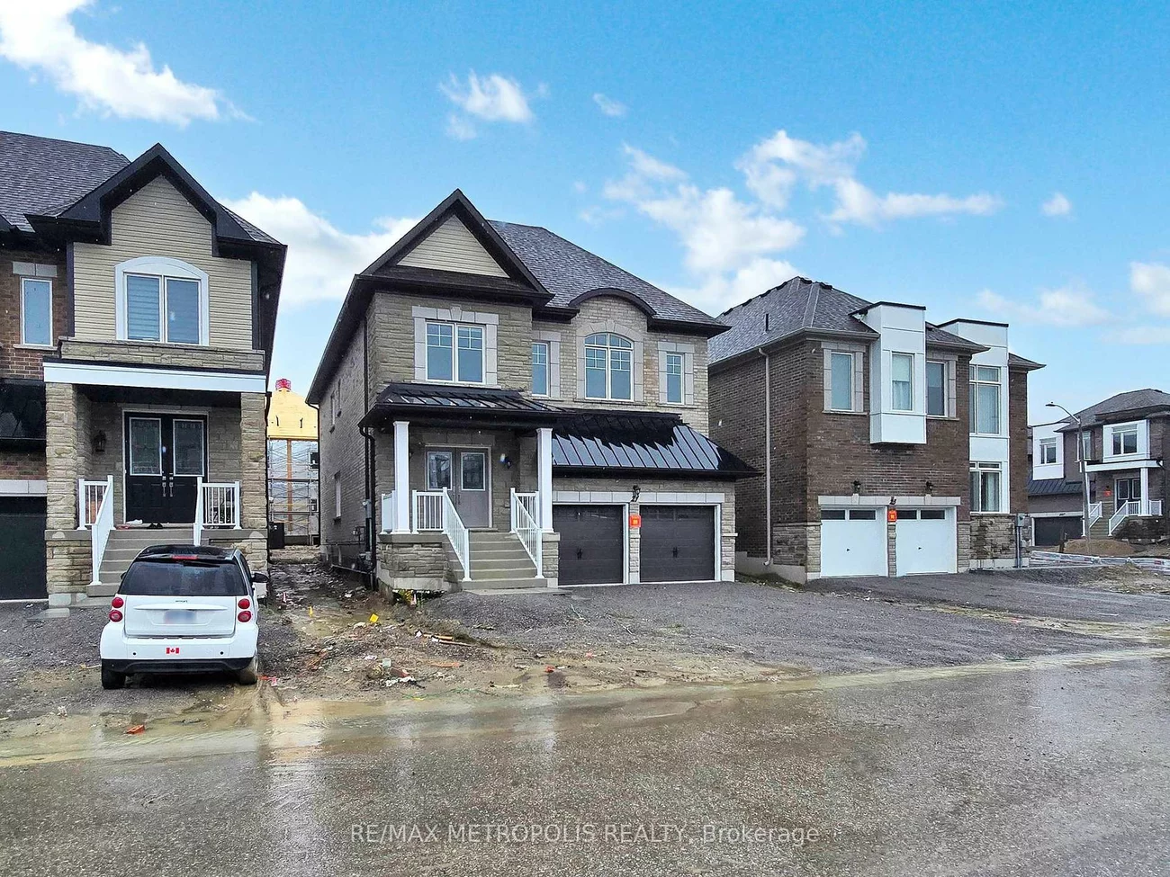 21, La Reine, Oak Ridges, Richmond Hill