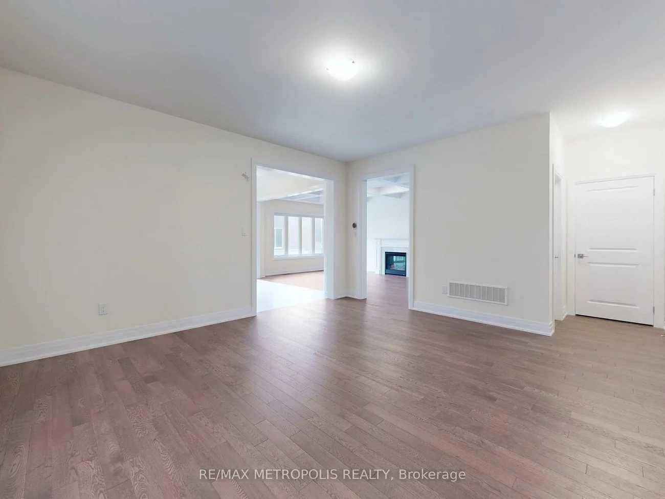 21, La Reine, Oak Ridges, Richmond Hill