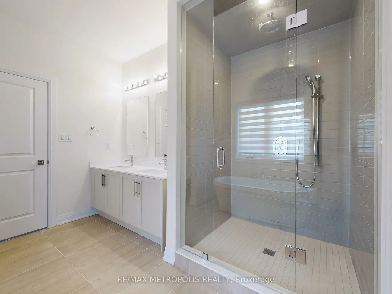 21, La Reine, Oak Ridges, Richmond Hill