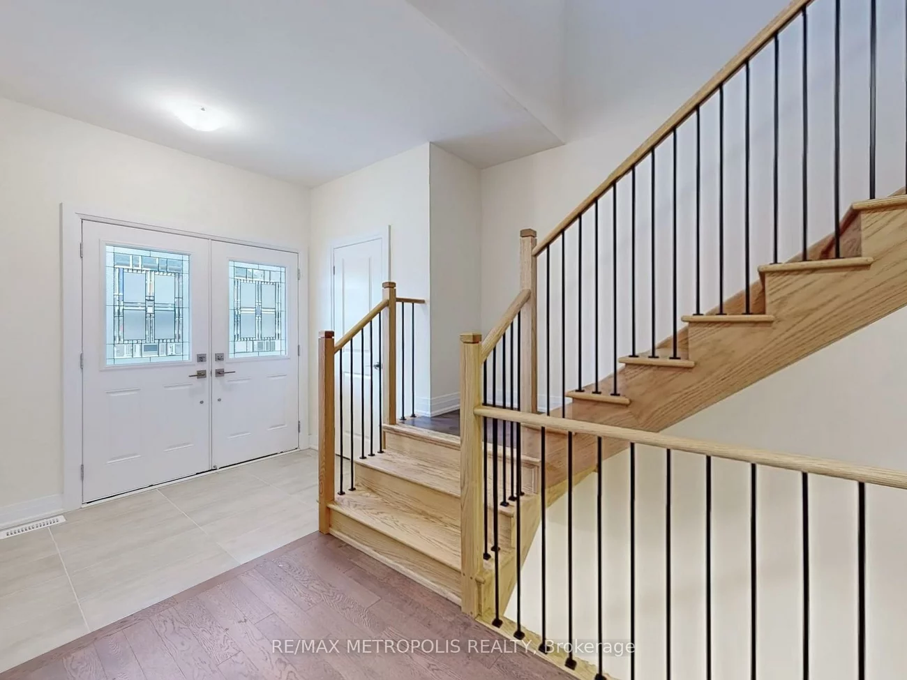 21, La Reine, Oak Ridges, Richmond Hill