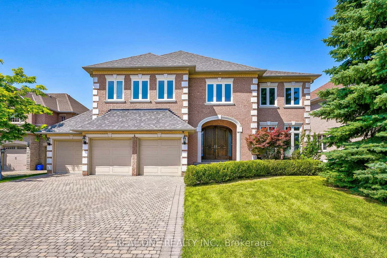 26, Clarendon, Bayview Hill, Richmond Hill