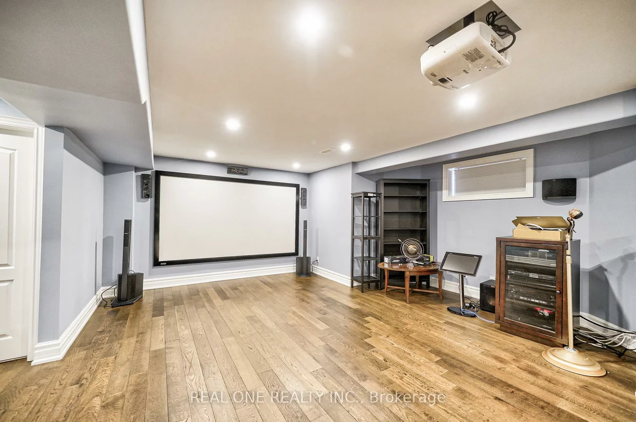 26, Clarendon, Bayview Hill, Richmond Hill