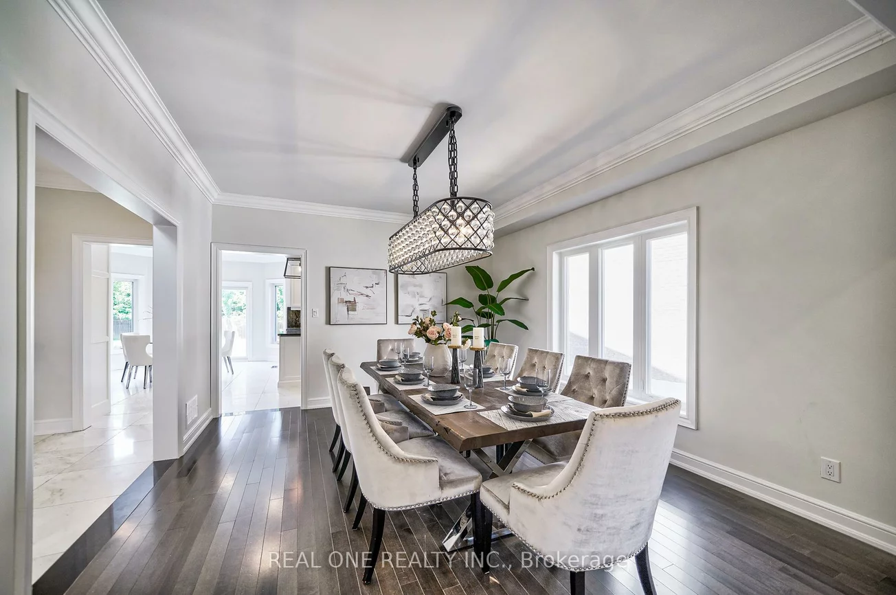 26, Clarendon, Bayview Hill, Richmond Hill
