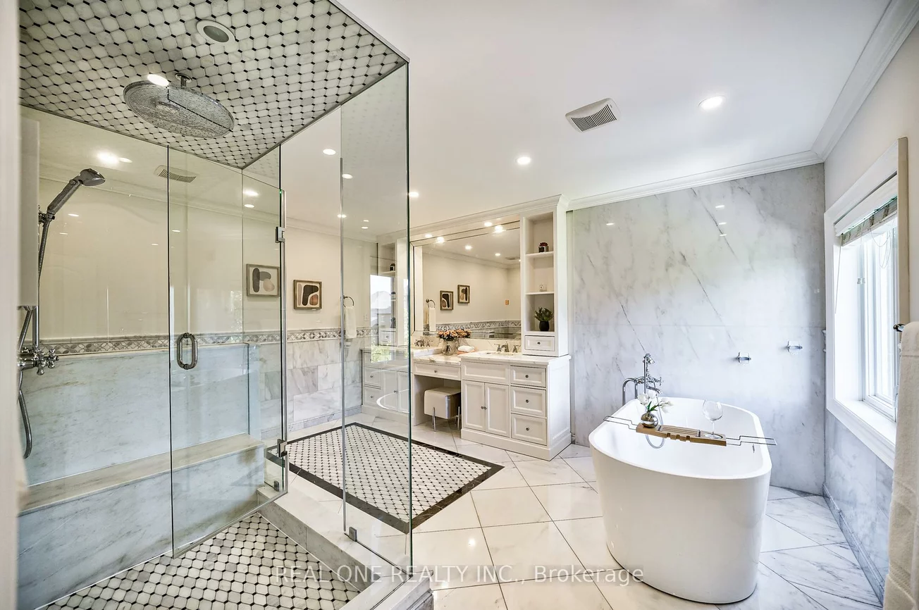 26, Clarendon, Bayview Hill, Richmond Hill