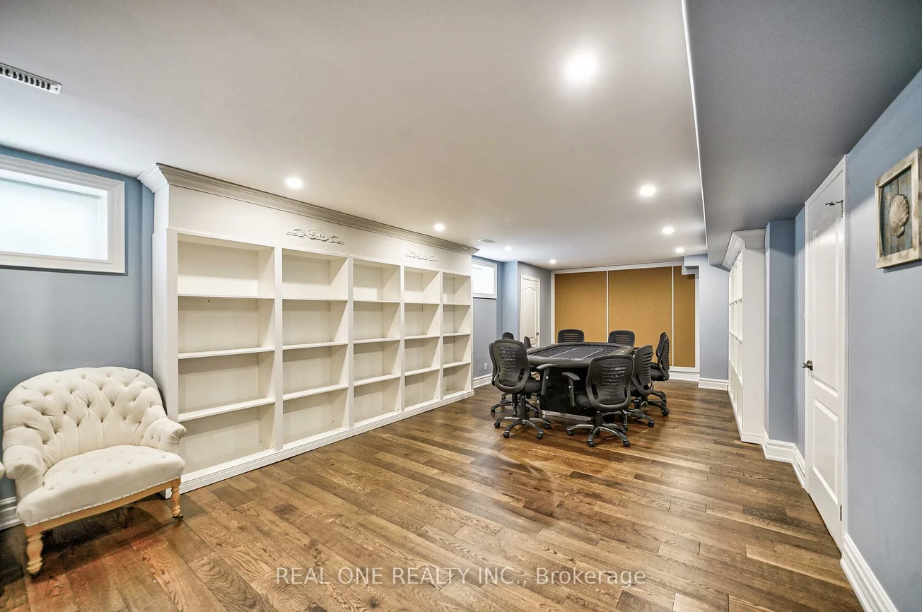 26, Clarendon, Bayview Hill, Richmond Hill
