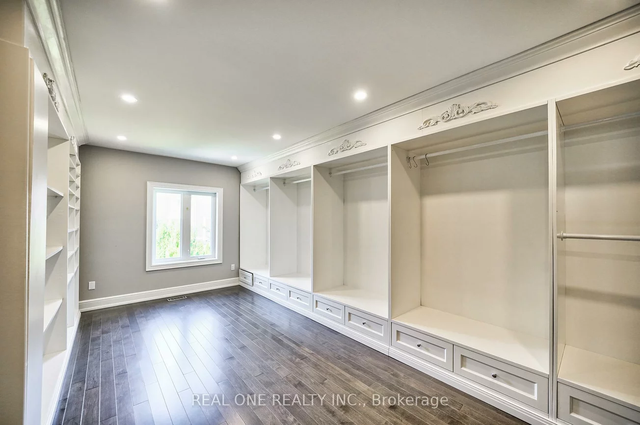 26, Clarendon, Bayview Hill, Richmond Hill