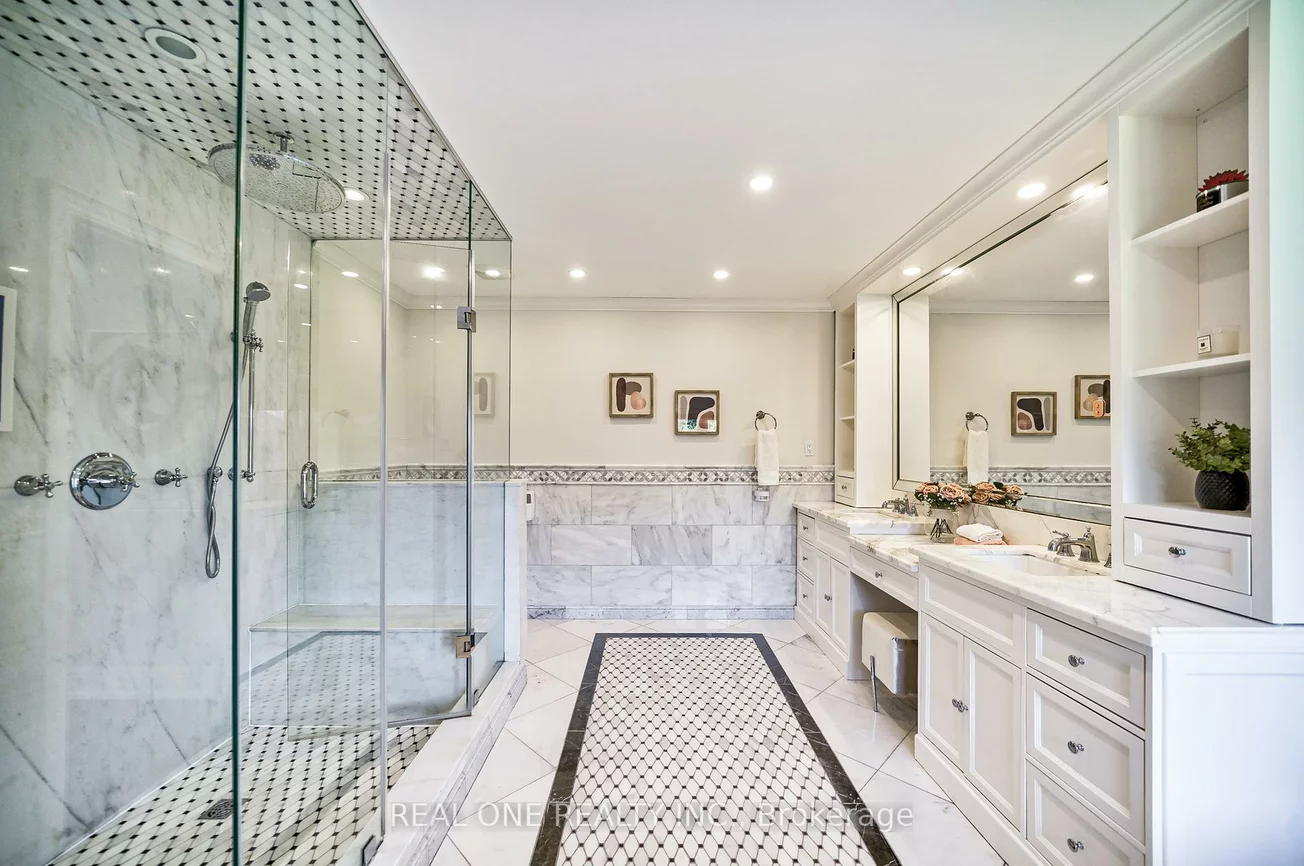 26, Clarendon, Bayview Hill, Richmond Hill