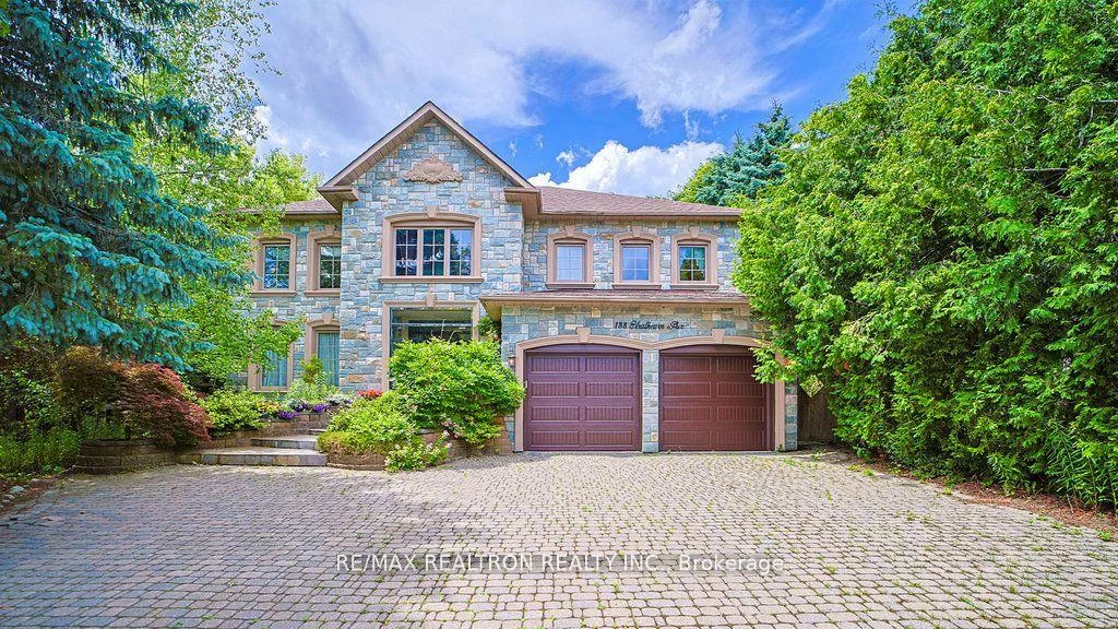188, Strathearn, Bayview Hill, Richmond Hill