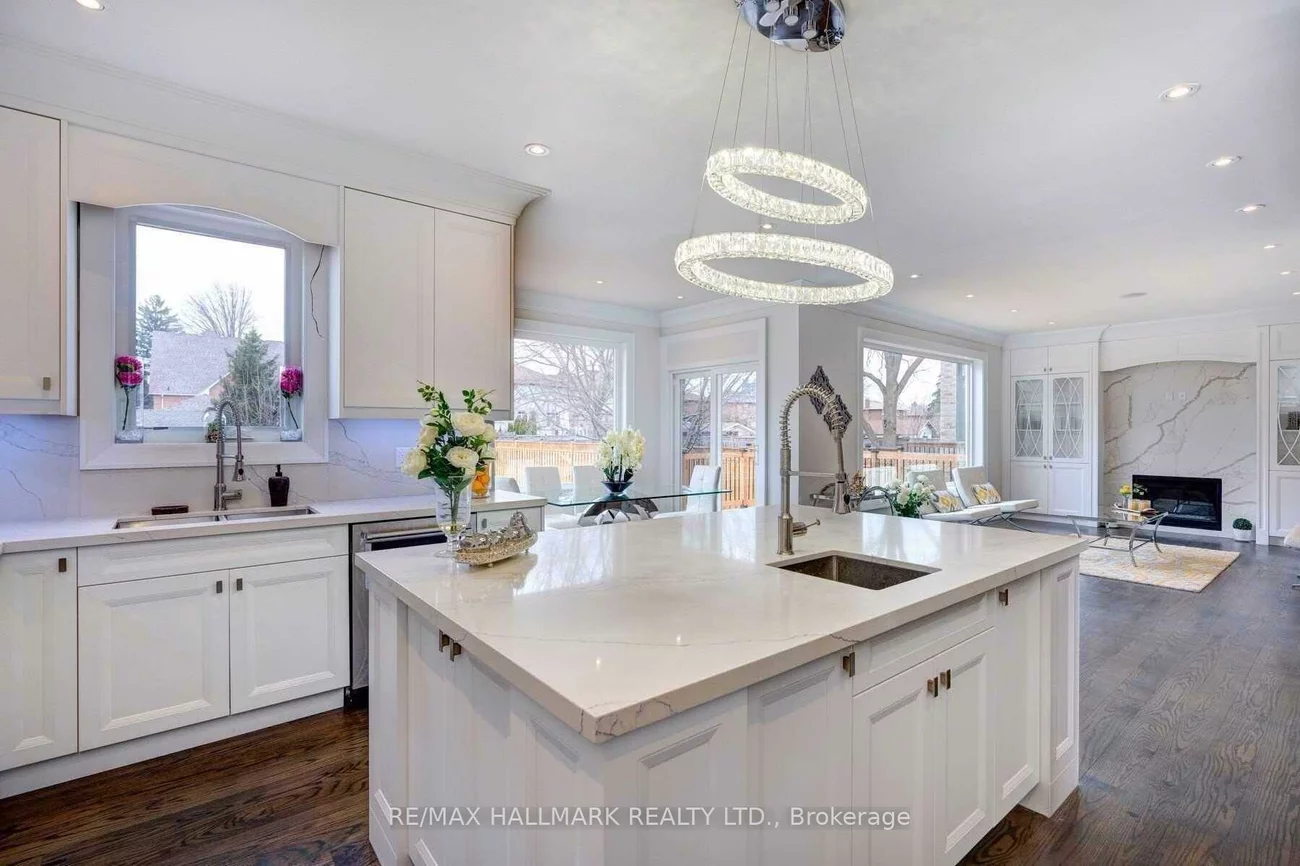 46, Yongehurst, North Richvale, Richmond Hill