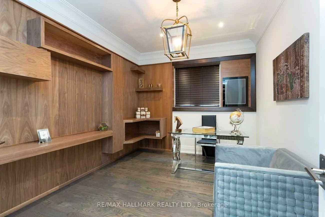 46, Yongehurst, North Richvale, Richmond Hill