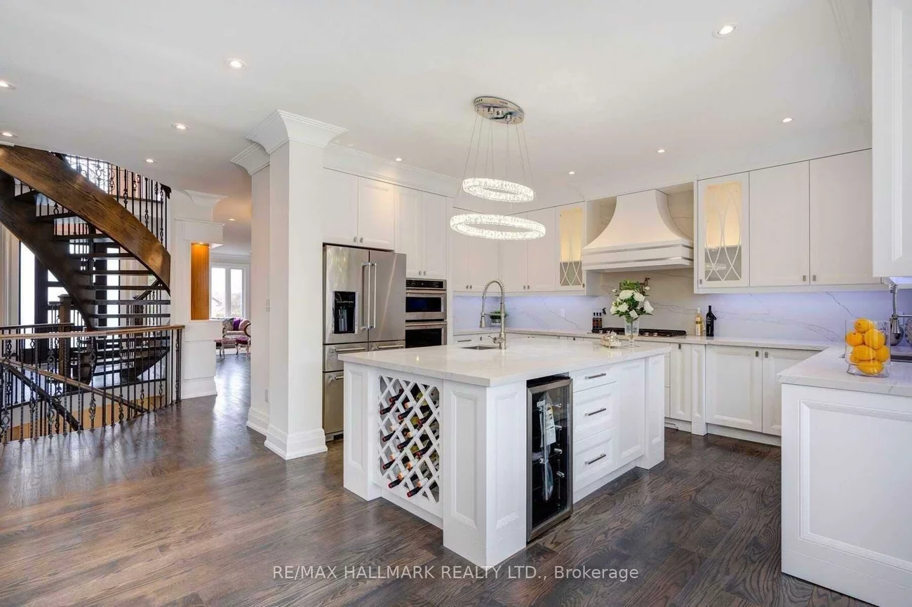 46, Yongehurst, North Richvale, Richmond Hill