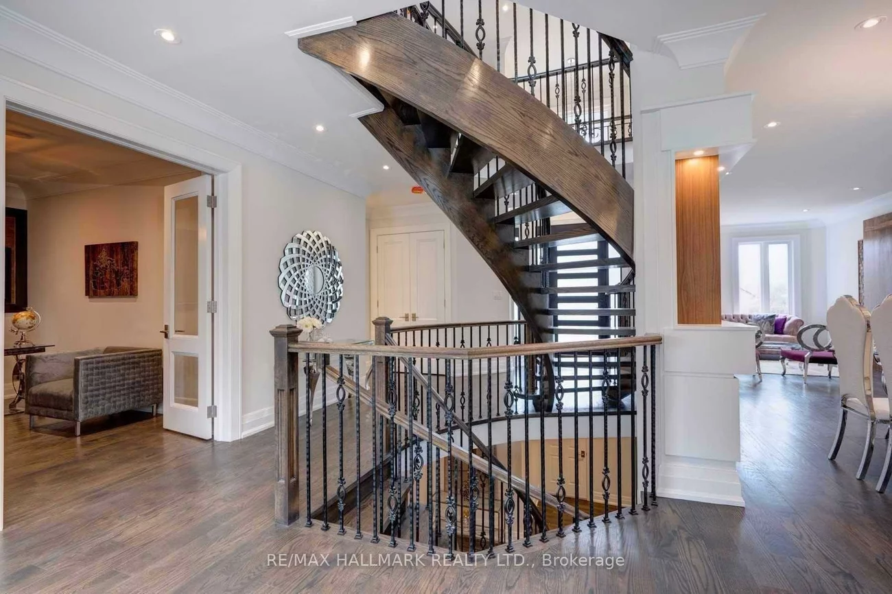 46, Yongehurst, North Richvale, Richmond Hill