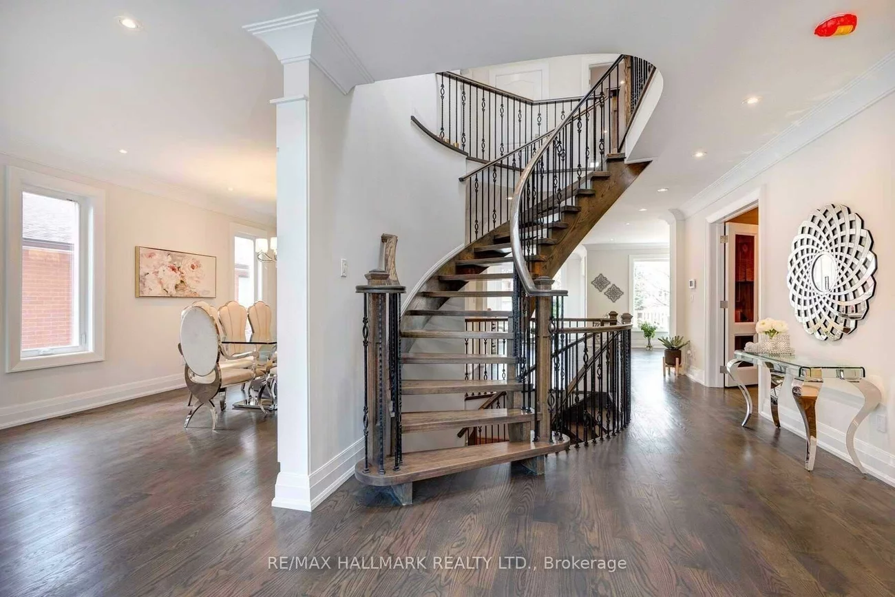 46, Yongehurst, North Richvale, Richmond Hill