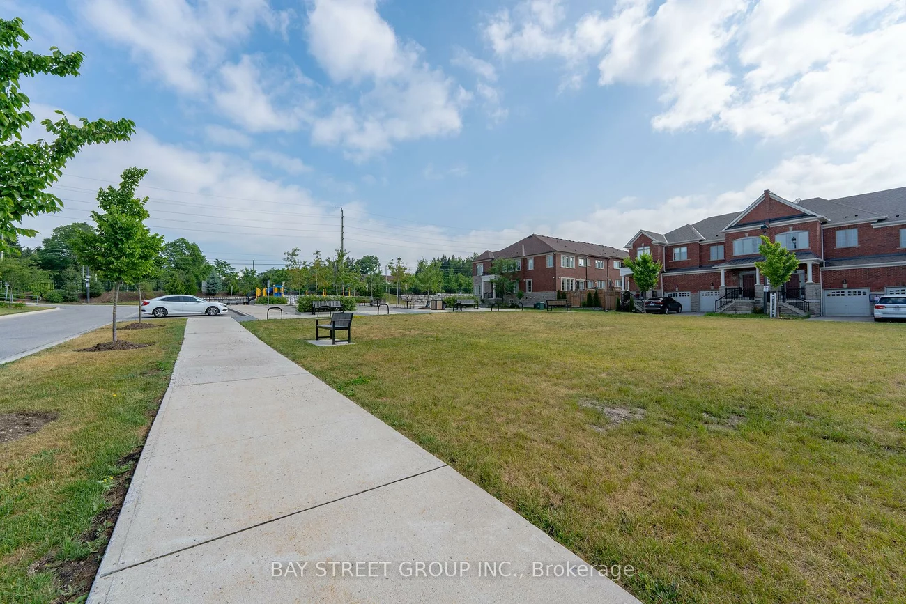 65, Bellflower, Oak Ridges Lake Wilcox, Richmond Hill