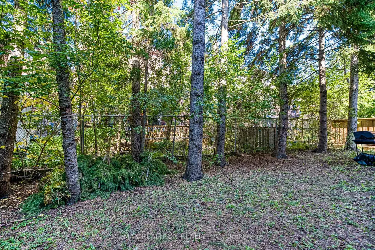 66, Causland, Devonsleigh, Richmond Hill