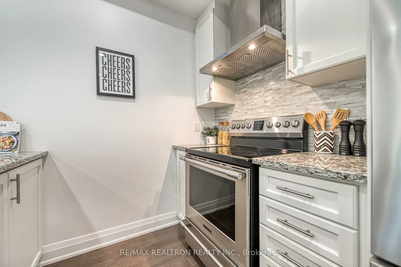 66, Causland, Devonsleigh, Richmond Hill