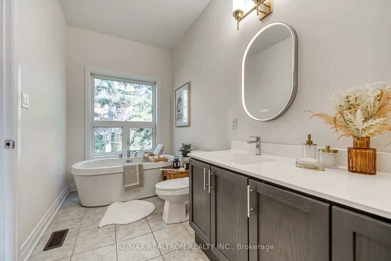 66, Causland, Devonsleigh, Richmond Hill