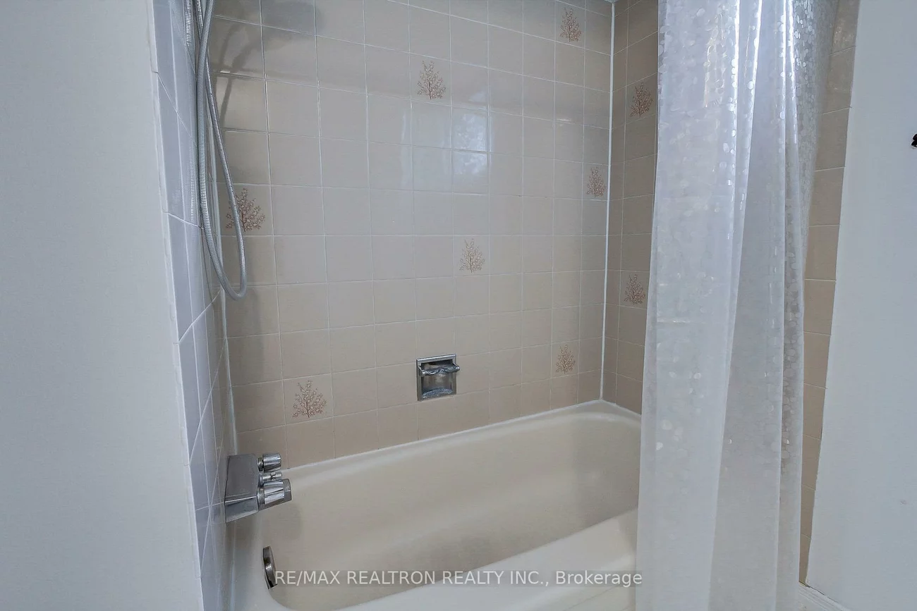 19, Crystal, Mill Pond, Richmond Hill