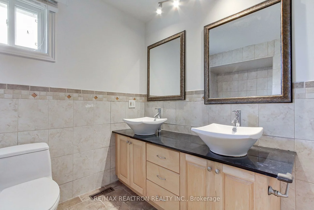 19, Crystal, Mill Pond, Richmond Hill