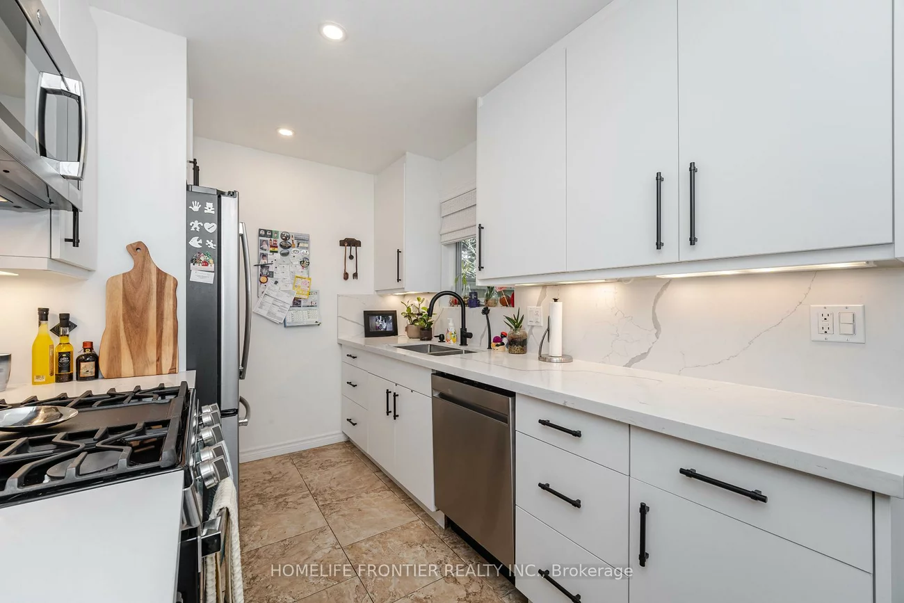 1, Denava, North Richvale, Richmond Hill