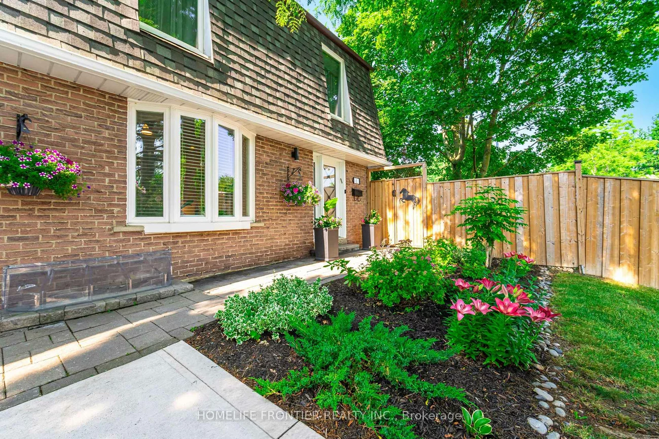 1, Denava, North Richvale, Richmond Hill