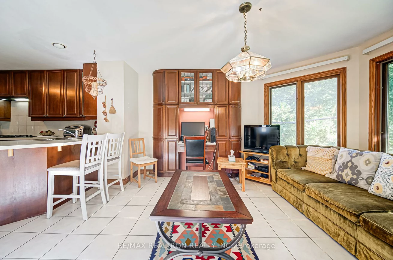 69, Elm, Langstaff, Richmond Hill