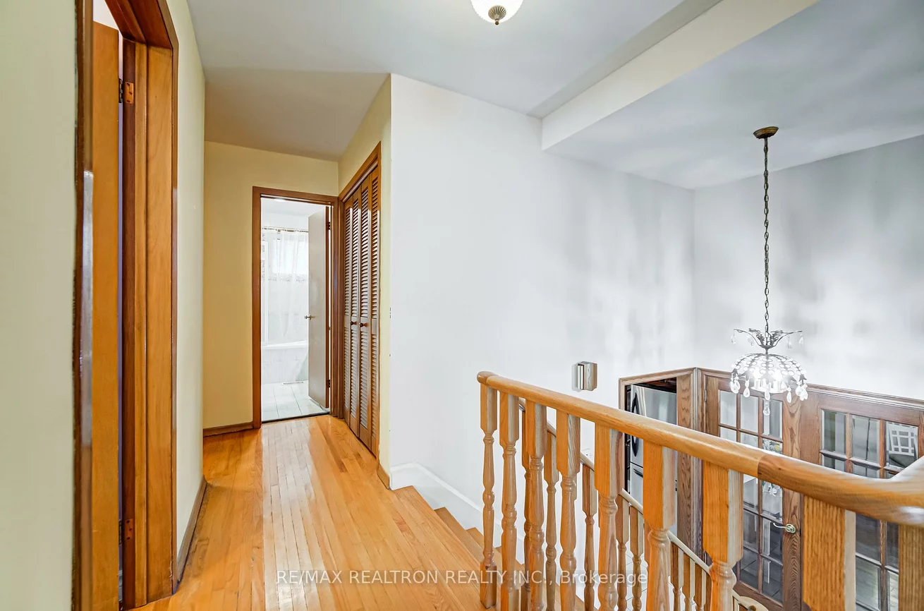69, Elm, Langstaff, Richmond Hill