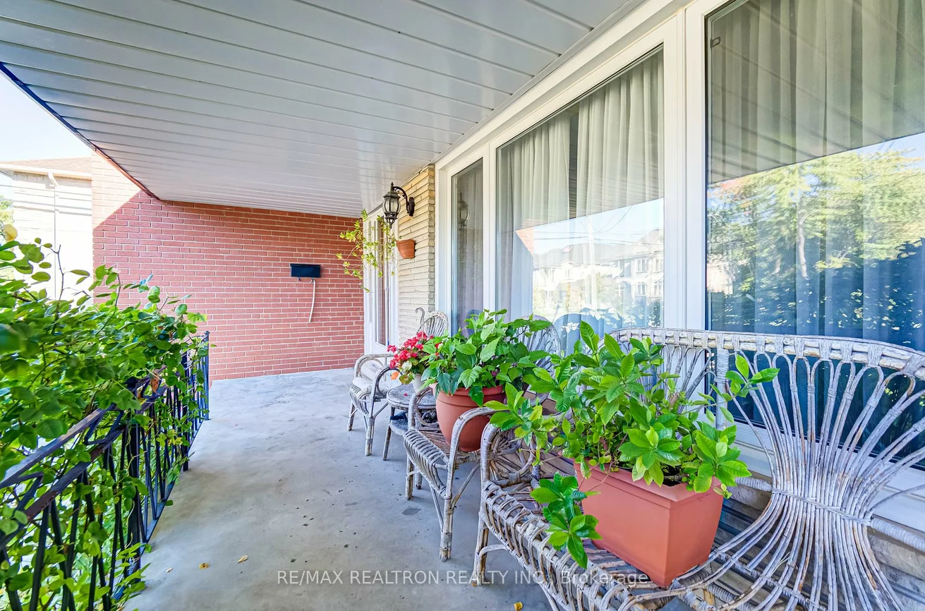69, Elm, Langstaff, Richmond Hill