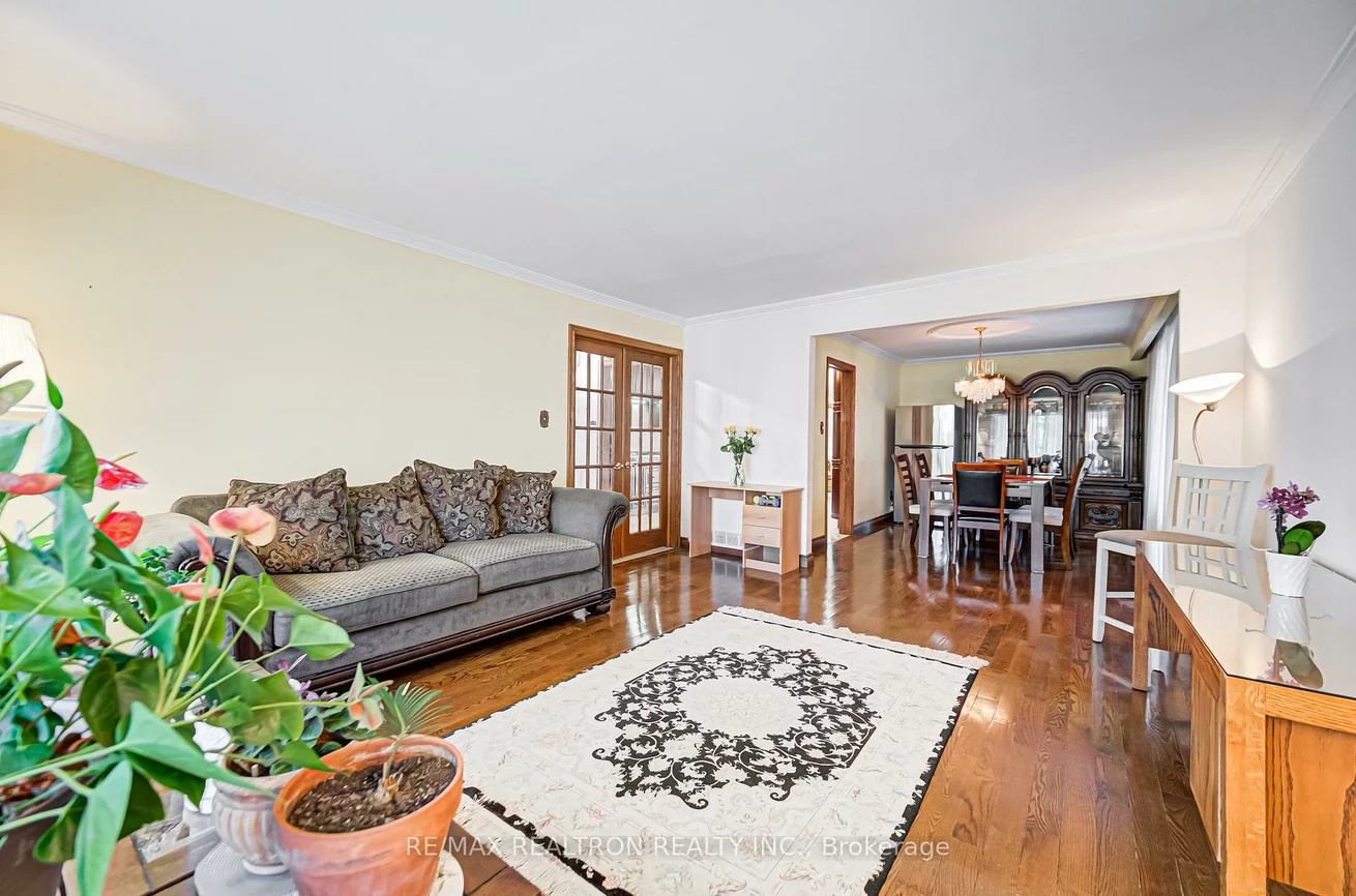 69, Elm, Langstaff, Richmond Hill
