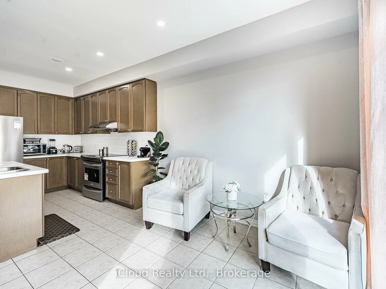 135, Windrow, Jefferson, Richmond Hill