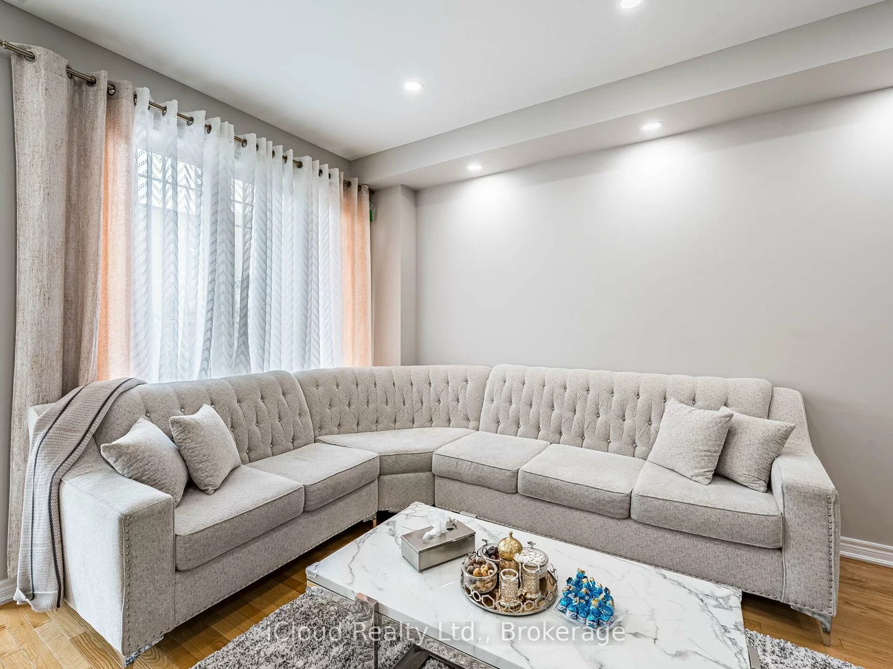 135, Windrow, Jefferson, Richmond Hill