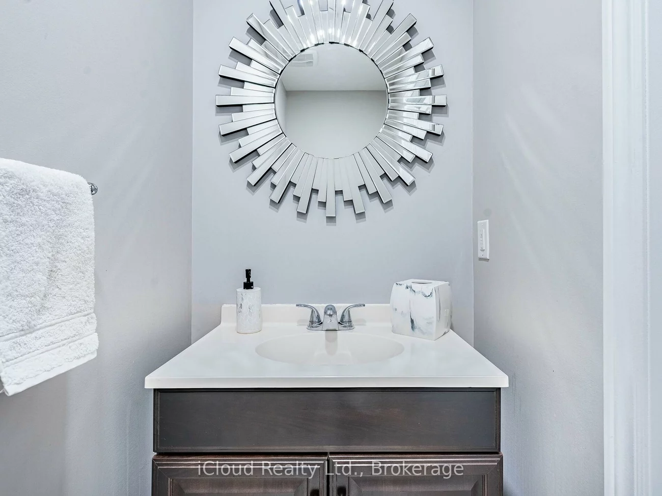 135, Windrow, Jefferson, Richmond Hill