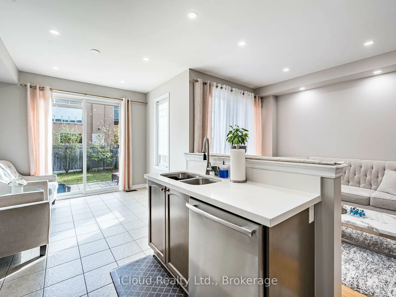 135, Windrow, Jefferson, Richmond Hill