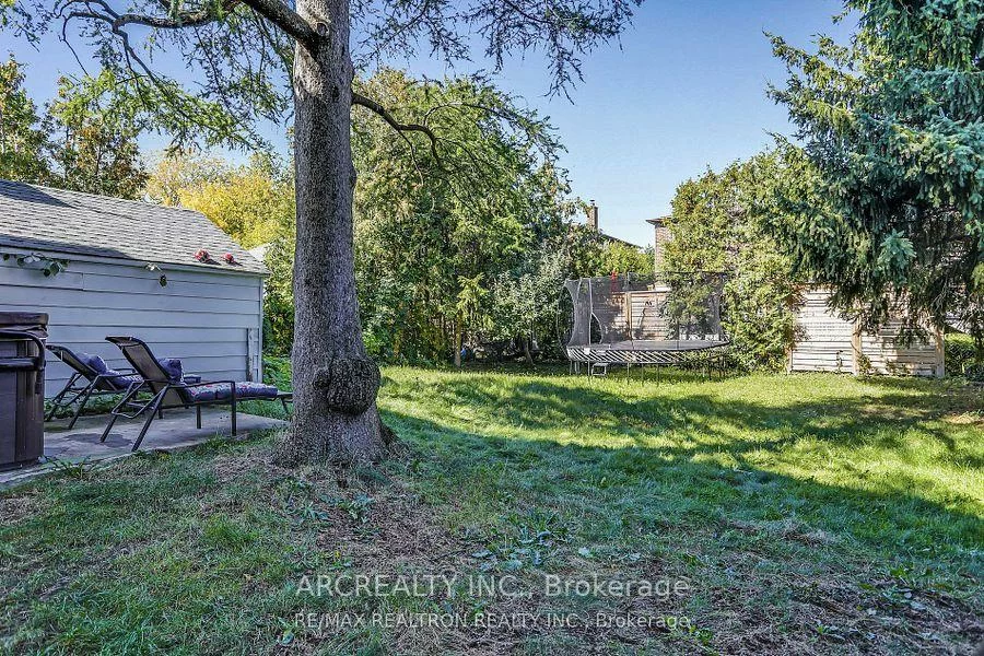 97, Centre, Crosby, Richmond Hill