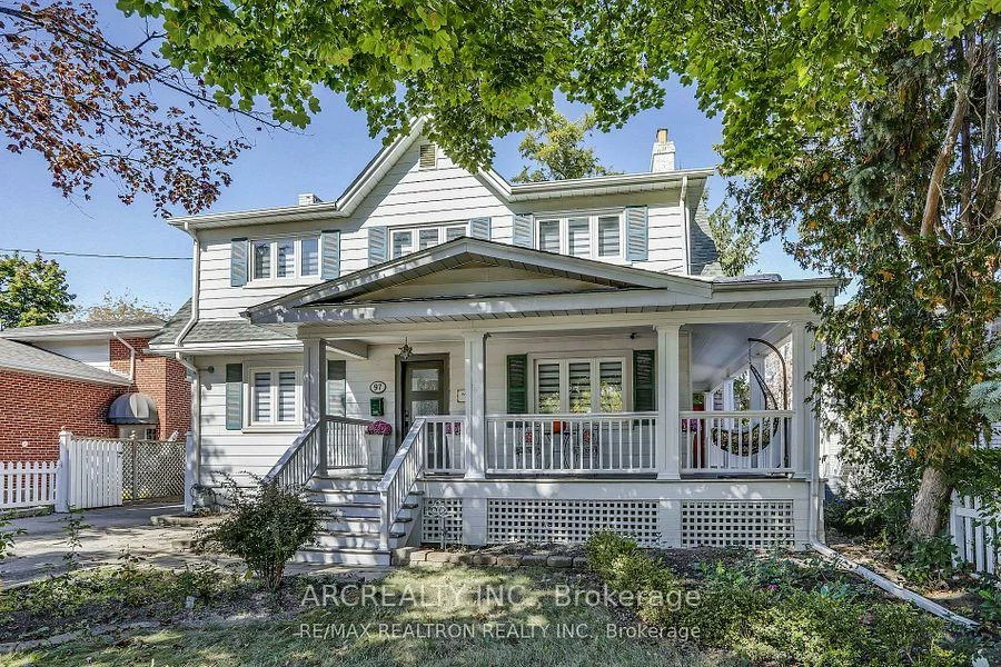 97, Centre, Crosby, Richmond Hill