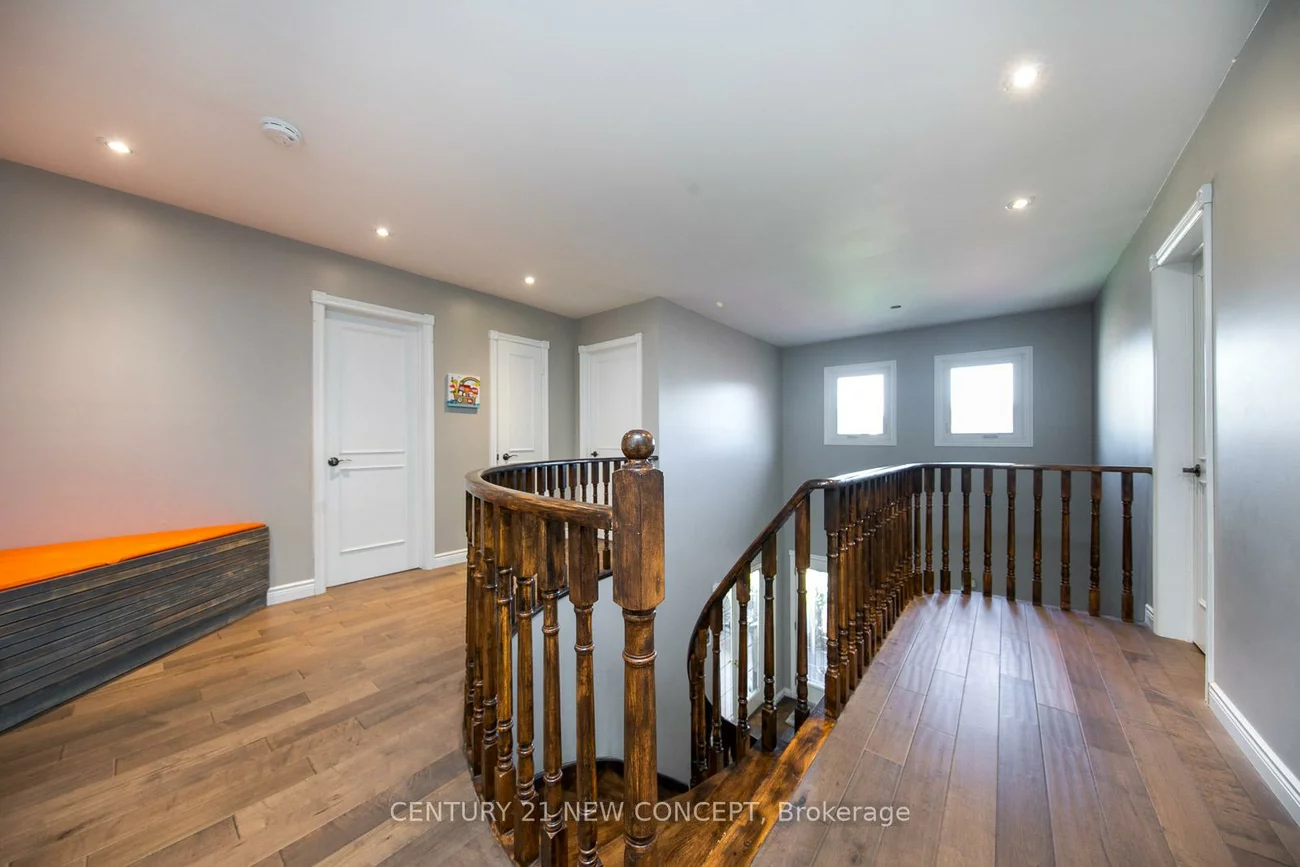 40, Marchwood, Harding, Richmond Hill