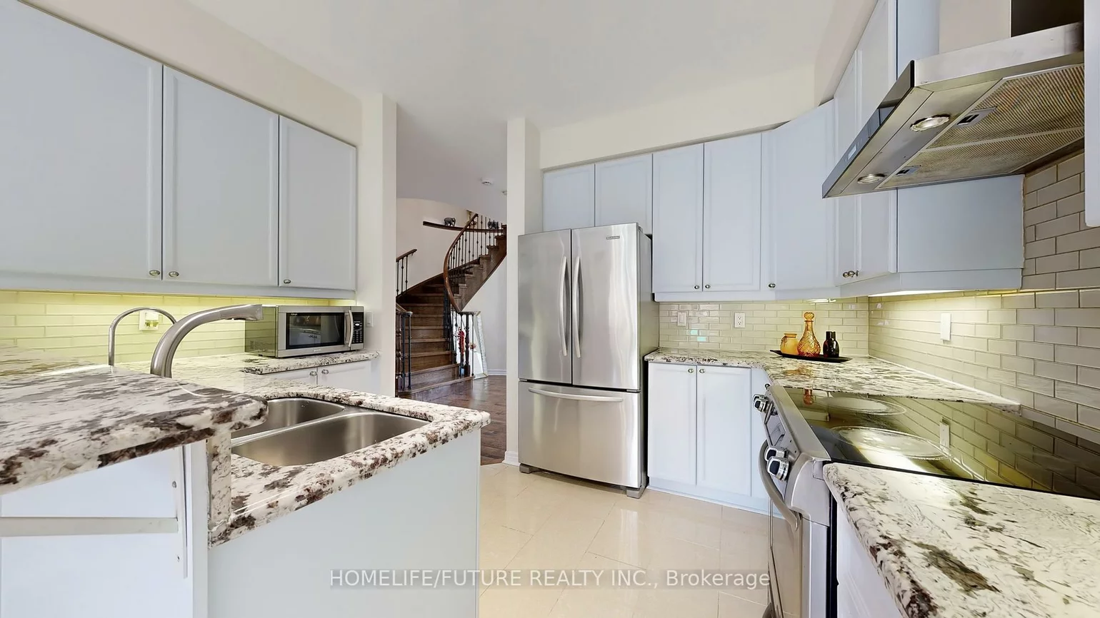 51, Estate Garden, Oak Ridges, Richmond Hill