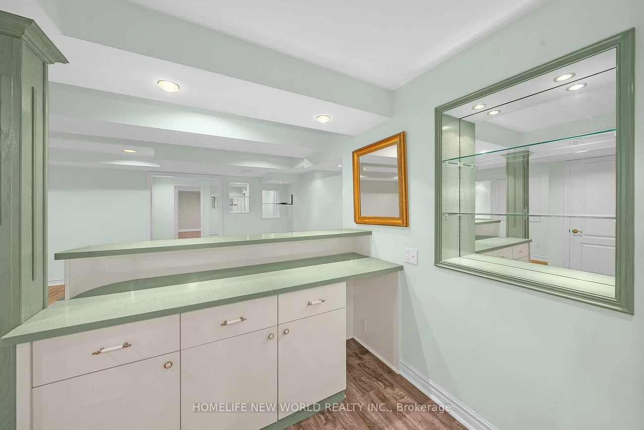 99, Clarendon, Bayview Hill, Richmond Hill