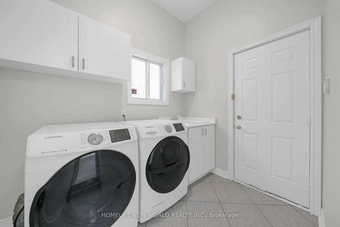 99, Clarendon, Bayview Hill, Richmond Hill