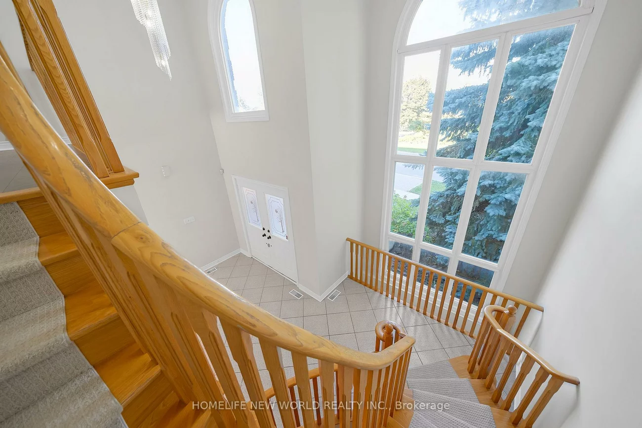 99, Clarendon, Bayview Hill, Richmond Hill