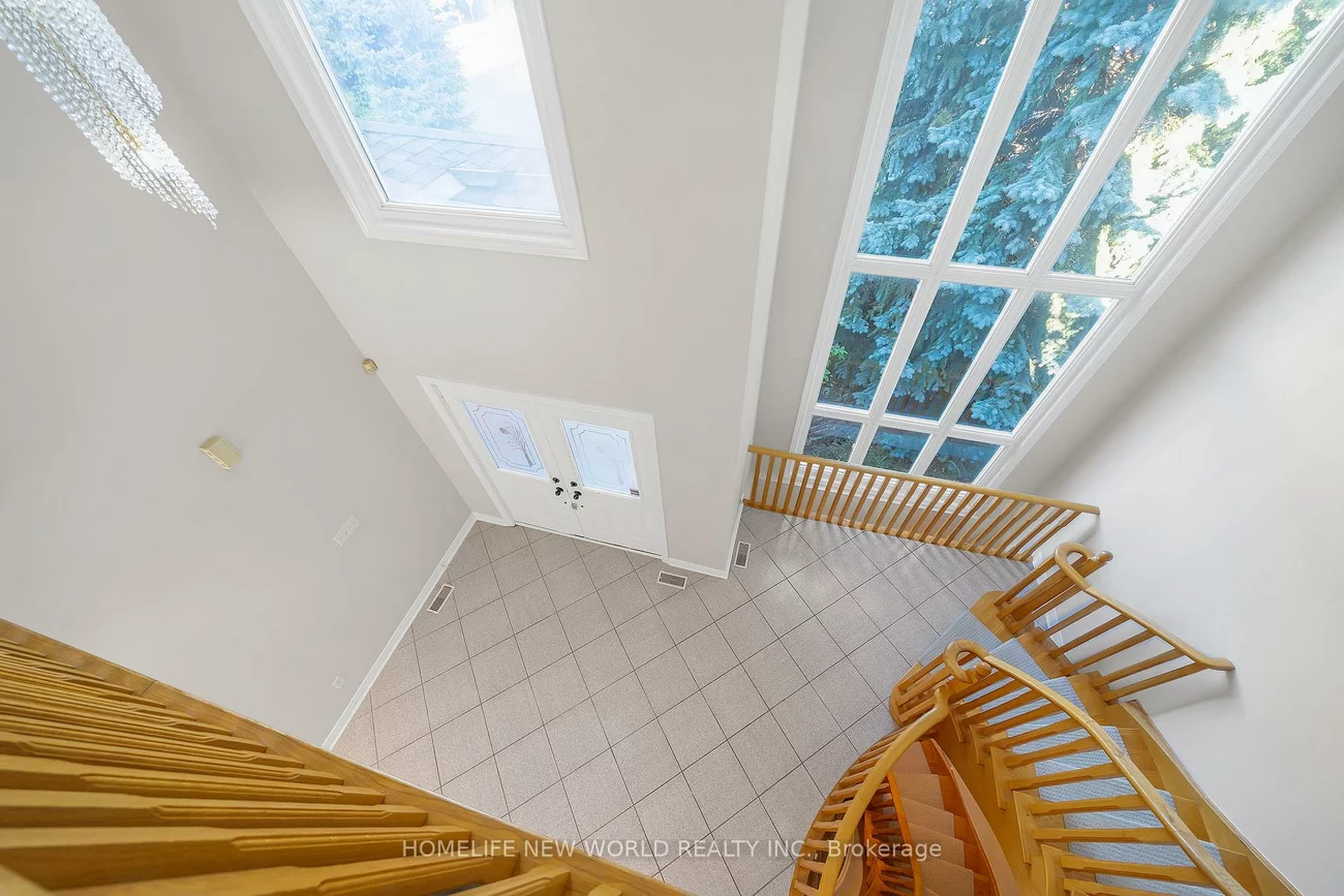 99, Clarendon, Bayview Hill, Richmond Hill