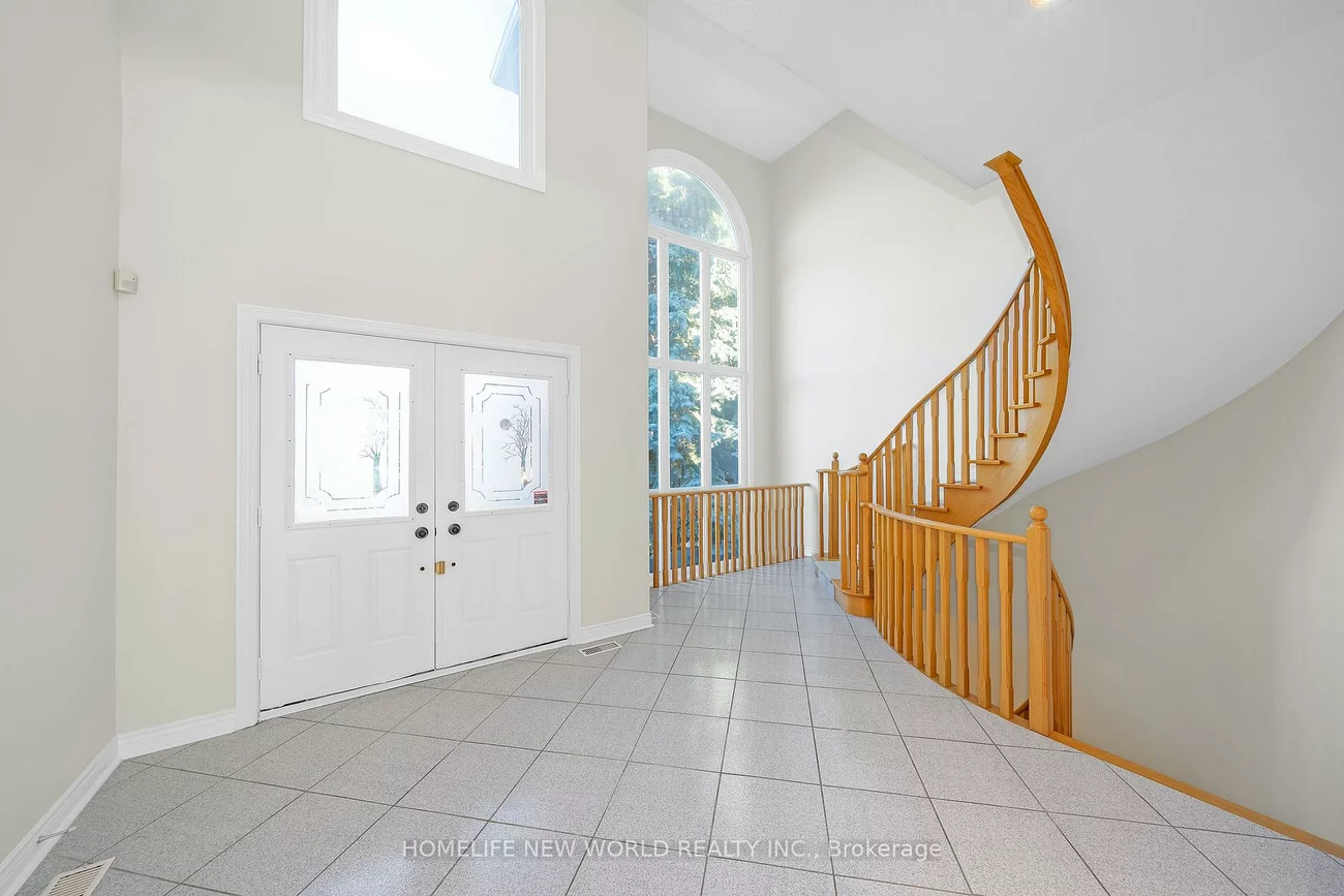 99, Clarendon, Bayview Hill, Richmond Hill