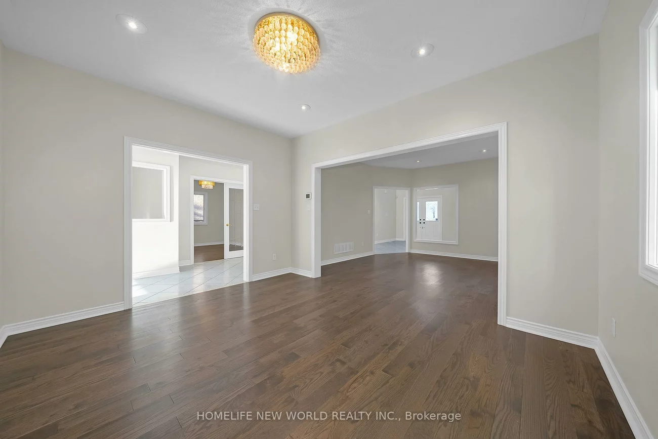 99, Clarendon, Bayview Hill, Richmond Hill