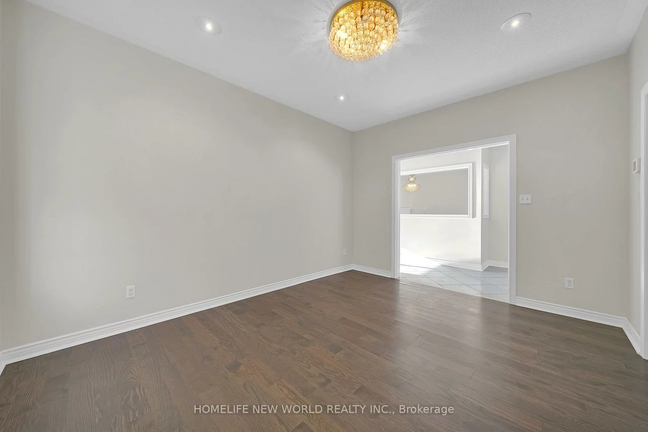 99, Clarendon, Bayview Hill, Richmond Hill