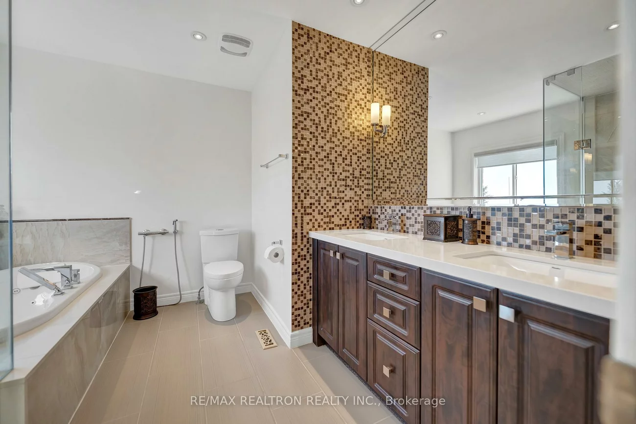 11, Cameo, Rouge Woods, Richmond Hill