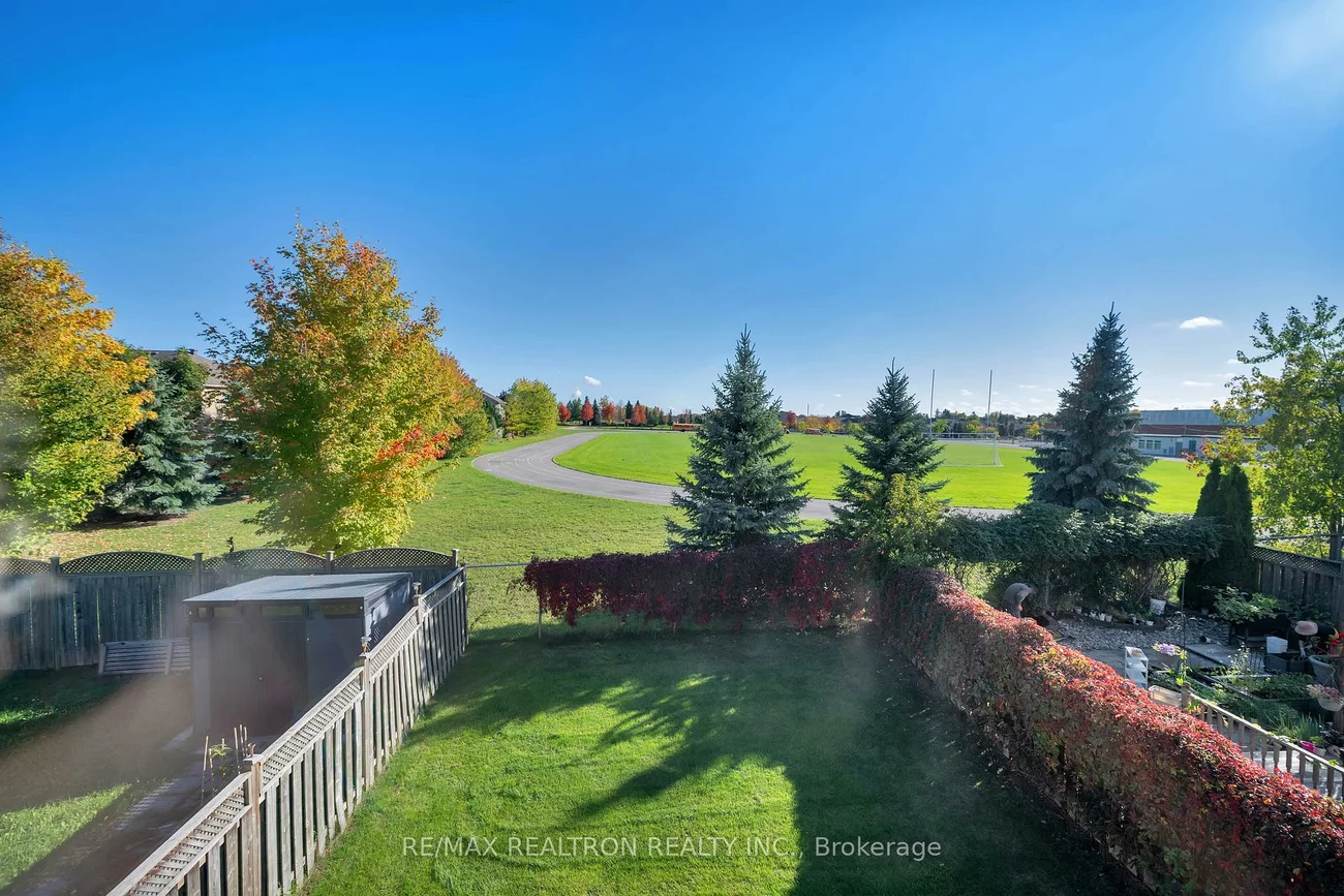 11, Cameo, Rouge Woods, Richmond Hill