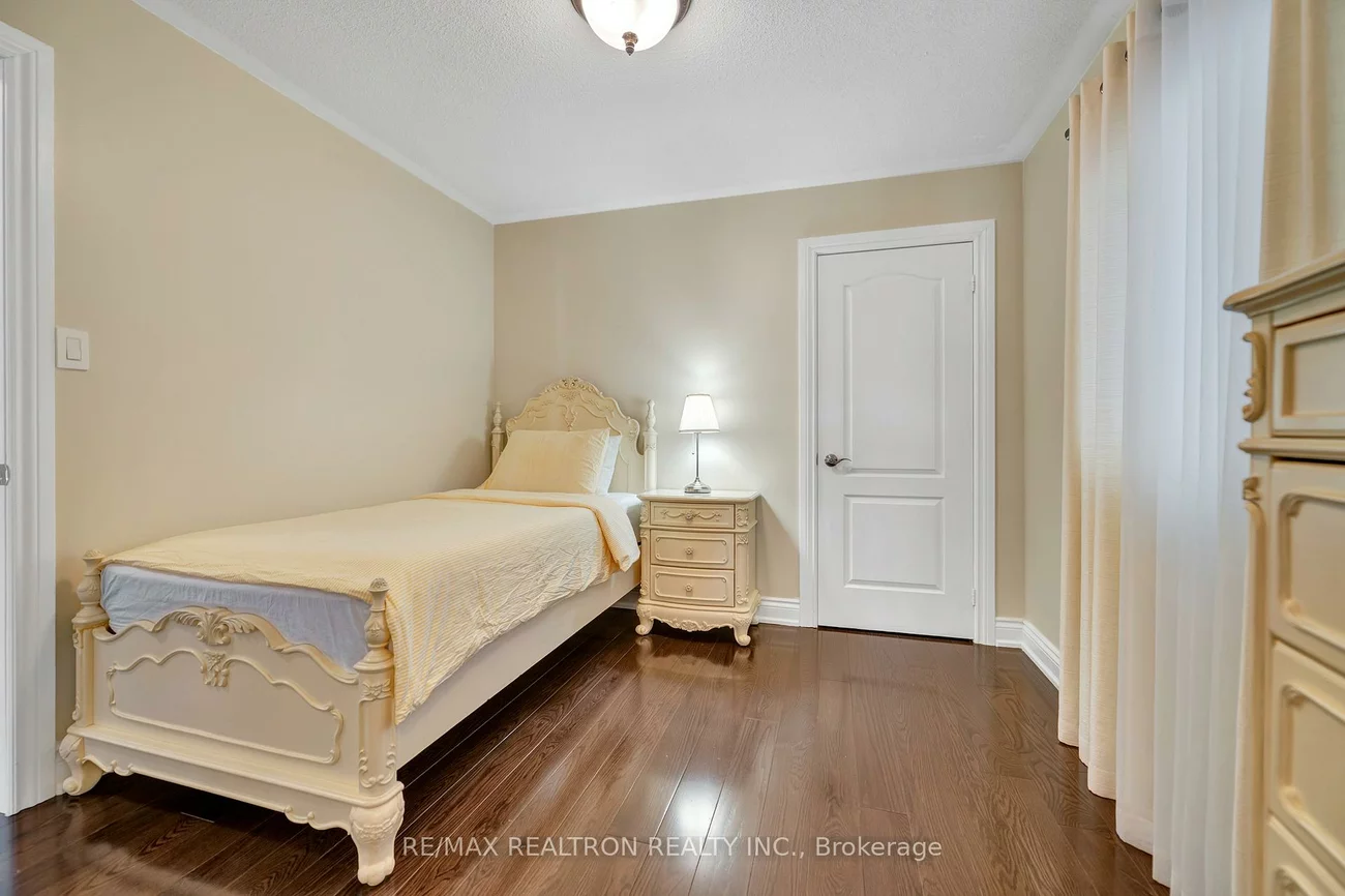 11, Cameo, Rouge Woods, Richmond Hill